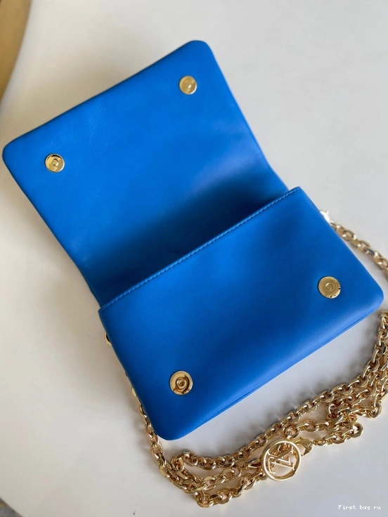 First bag ru LOUIS POCHETTE COUSSIN VUITTON 0723